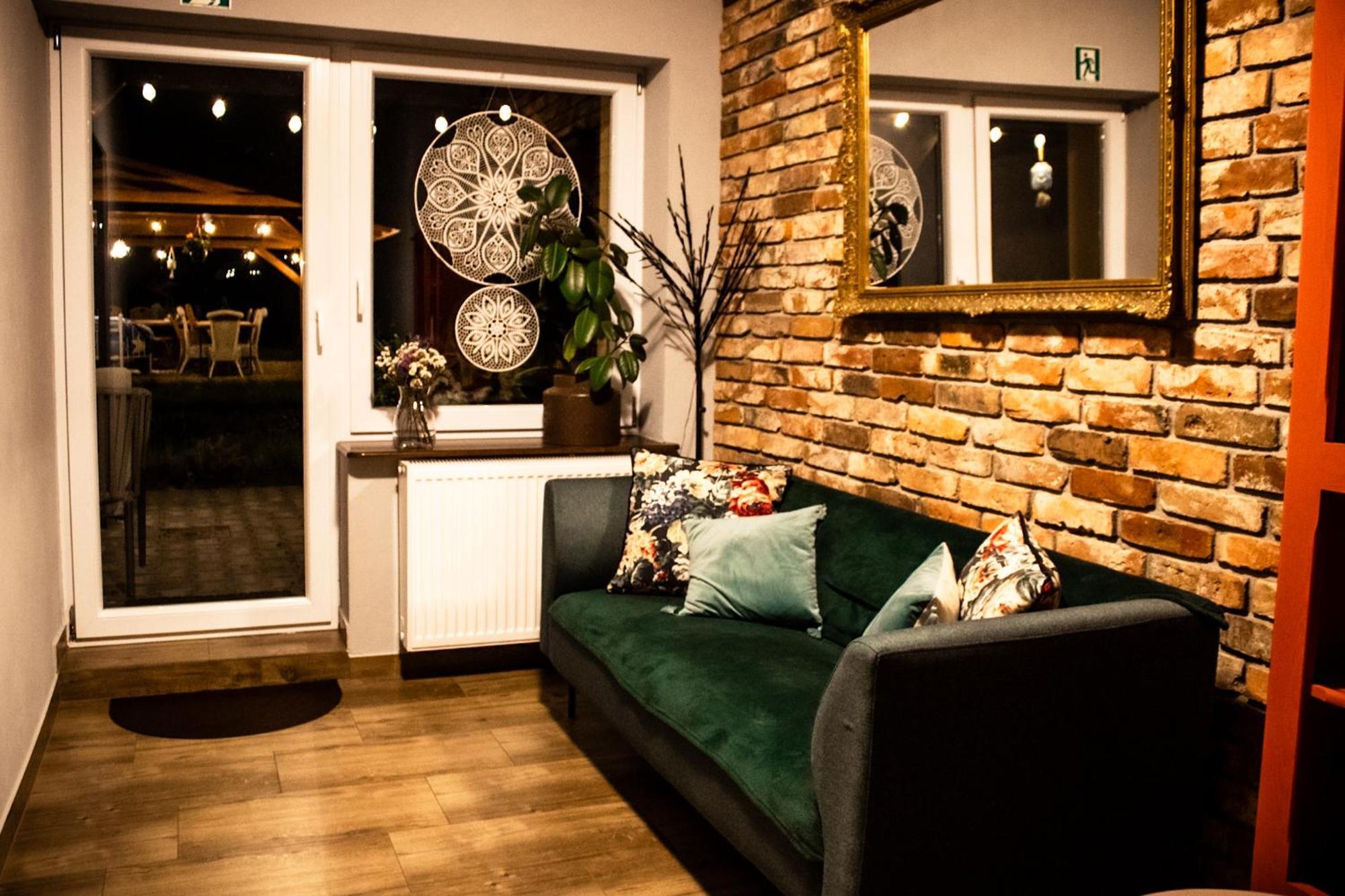 Uroczysko Olesnica Bed & Breakfast Chodzież Eksteriør bilde