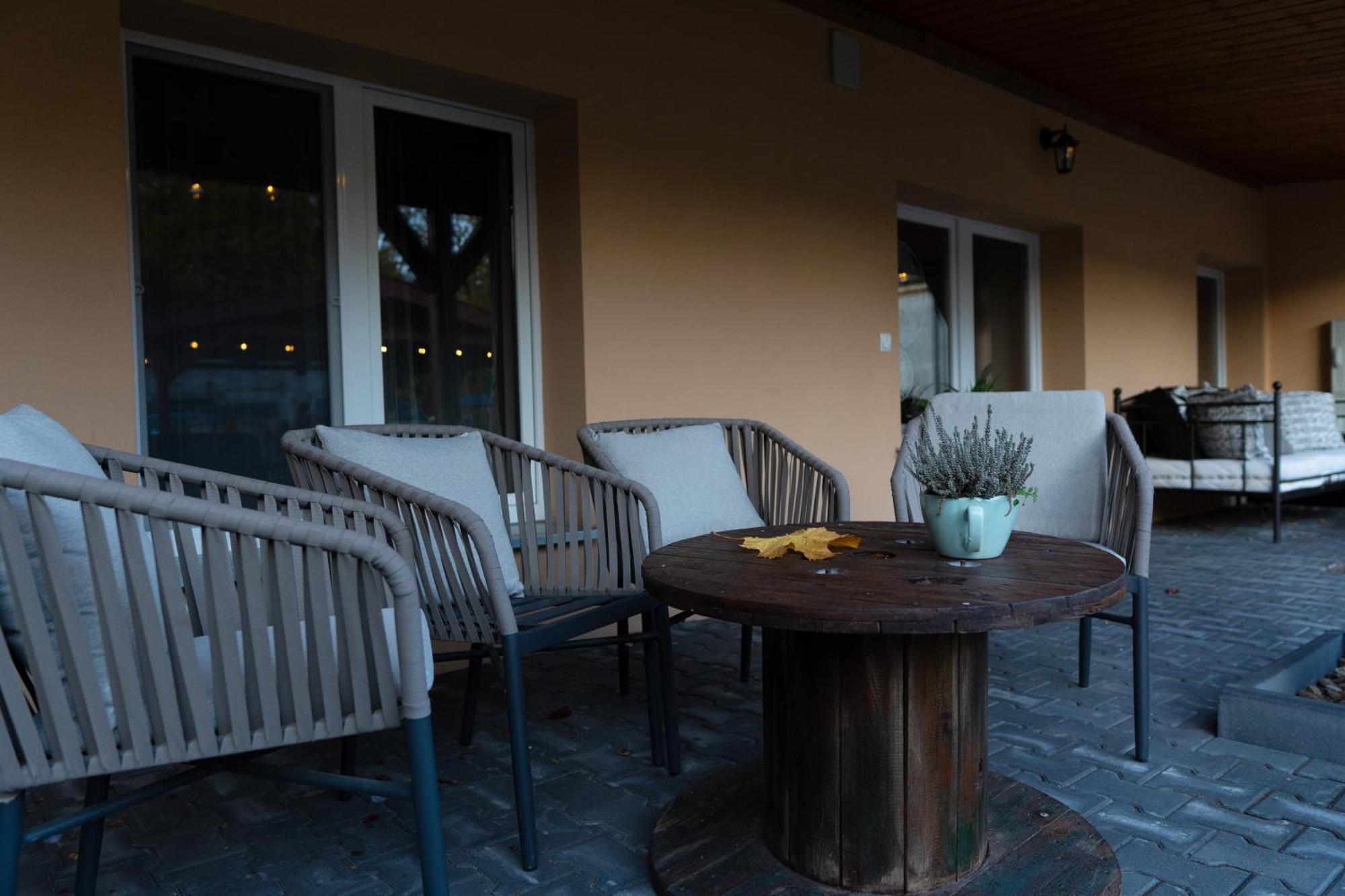 Uroczysko Olesnica Bed & Breakfast Chodzież Eksteriør bilde